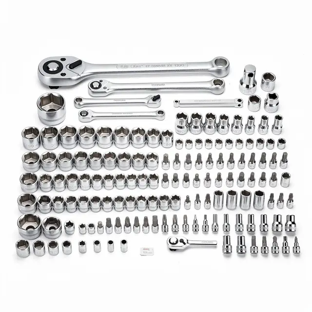 Socket Wrench Set (120pc) Metric